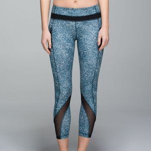 Size 4 - Lululemon Inspire Tight II
